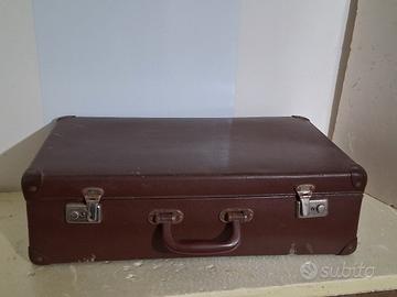 valigia di cartone vintage 