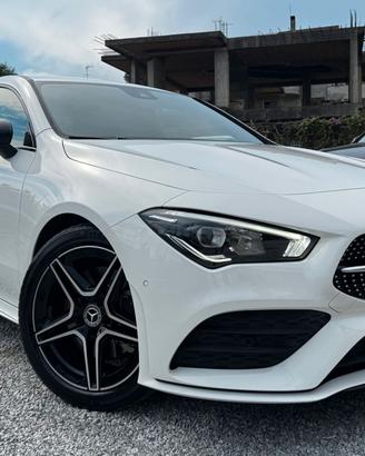 Mercedes-benz CLA 200 d Premium Amg Night edition