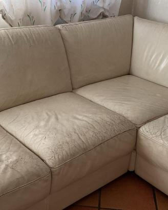 Divano in pelle “ Natuzzi” con angolo