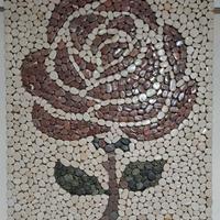 Quadro in ciottoli di fiume.