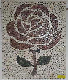 Quadro in ciottoli di fiume.