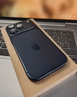 IPHONE 17 PRO 1TB 2 CICLI BATTERIA 
