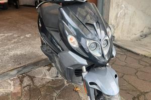 Malaguti phantom f12 R