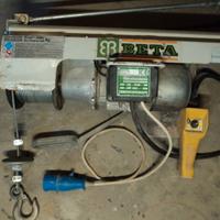 n. 2 Montacarichi BETA più carriola