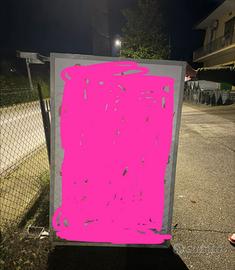 bandiera insegna luminosa per negozio 