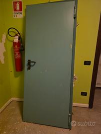 porta in ferro