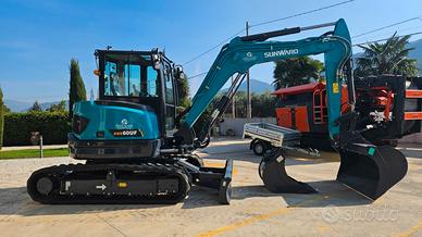 MINI ESCAVATORE SUNWARD SWE 60 UF PREZZO BOMBA