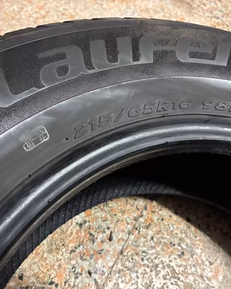 215/65/16 4 gomme termiche Laufenn fit +