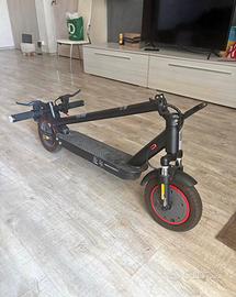 Monopattino elettrico VIVO