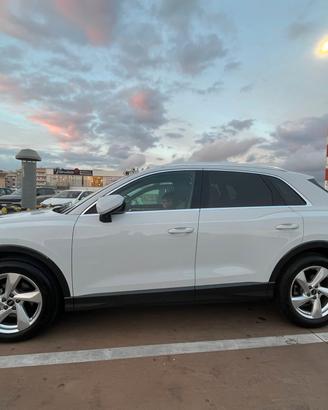 Audi Q3, Advanced