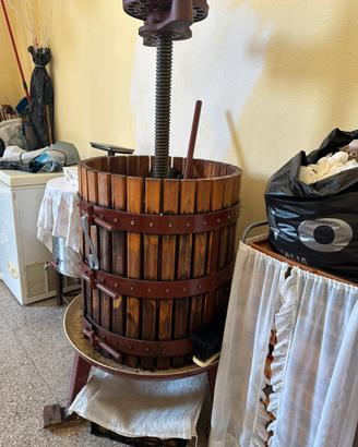 Torchio per vino