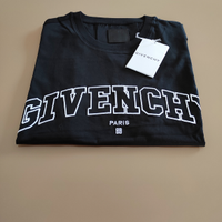T-shirt GIVENCHY collezione 2022-2023 - 2 modelli