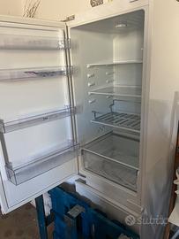 Frigorifero Beko da incasso combinato 275L