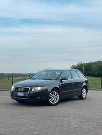 AUDI A4 2.0 TDI quattro
