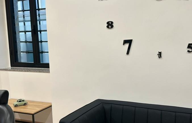 Postazione per onicotecnica