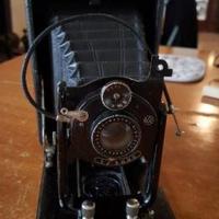 Antica macchina fotografica