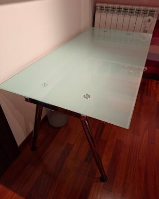 scrittoio   Ikea  Galant con piano in vetro