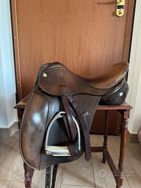 Sella Hastilow marrone