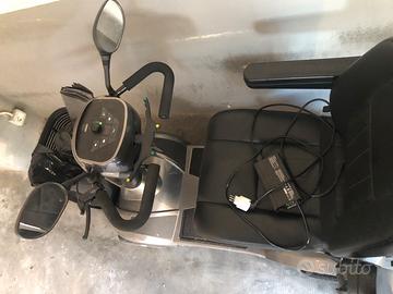 Scooter elettrico 4 ruote per anziani