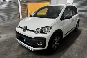 Volkswagen Up! Cross Automatica