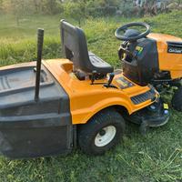 Vendita trattore taglia erba cub Cadet LT3