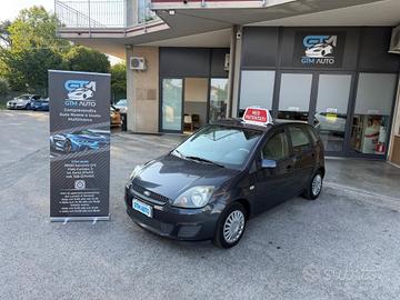 Ford Fiesta 1.2 Benzina 75 Cv - Neopatentati