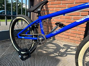 BICI BMX Freestyle WeThePeople Curse 