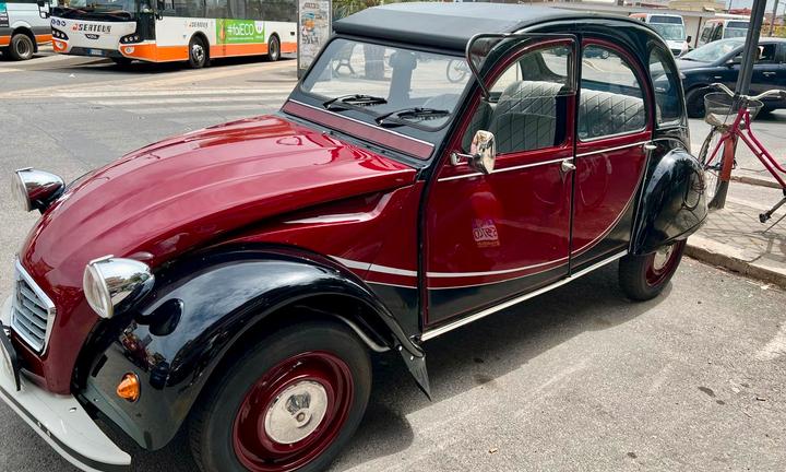 Citroen 2CV Charleston