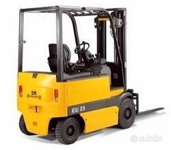 CARRELLO ELEVATORE ELETTRICO USATO OM EU20