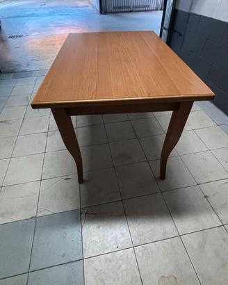 Tavolo da pranzo/cucina in legno 