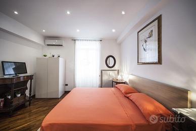 Camera con bagno privato