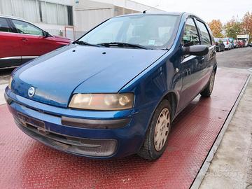 Fiat punto (188) anno 2001 ricambi usati