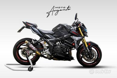 Suzuki GSR 750 Matt Black