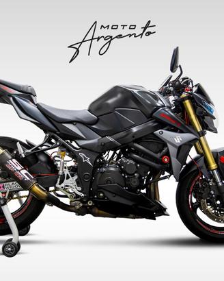 Suzuki GSR 750 Matt Black