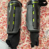 Parastinchi Nike con cavigliera