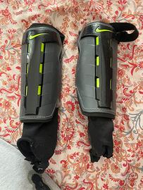 Parastinchi Nike con cavigliera