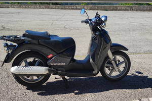 Aprilia Scarabeo 200
