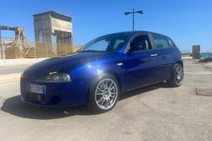 Alfa Romeo 147 1.9 JTD M-JET 16V 5 porte Dist.