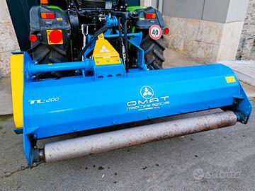 Trinciasarmenti professionale OMAT 200 spostabile