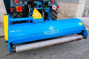 Trinciasarmenti professionale OMAT 200 spostabile