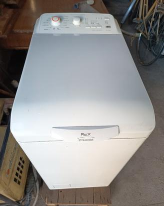 Lavatrice carico dall' alto 5,5kg Rex intution a+