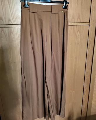 pantaloni a gamba larga 