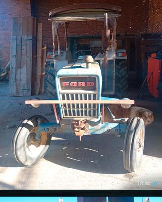 trattore ford 4000
