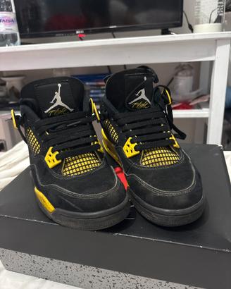jordan 4 nere e gialle
