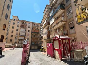4 LOCALI A CASTELLAMMARE DI STABIA