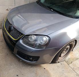 pezzi golf 5   2.0 tdi  BKD