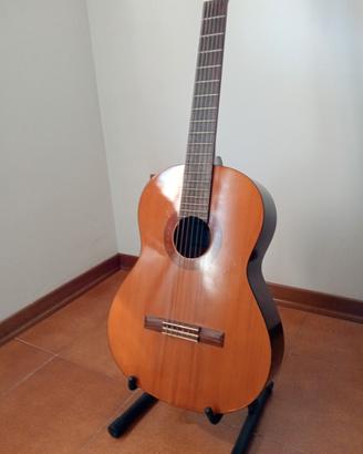 Yamaha c40 