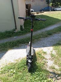 2 monopattini