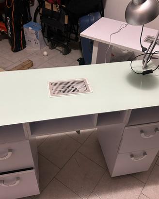 Tavolo unghie