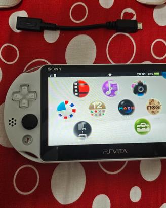 SONY PSVITA BIANCA GLACIER WHITE con MicroSD 256Gb